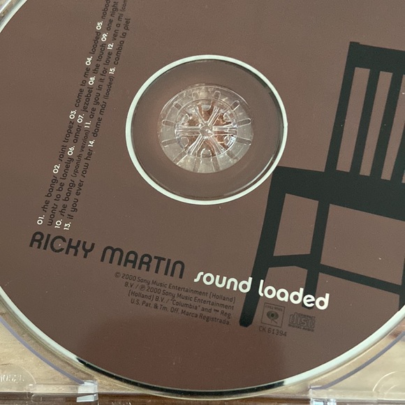 5/$10❤️❤️❤️Vintage 2000 RICKY MARTIN Sound Loaded CD - Picture 5 of 7